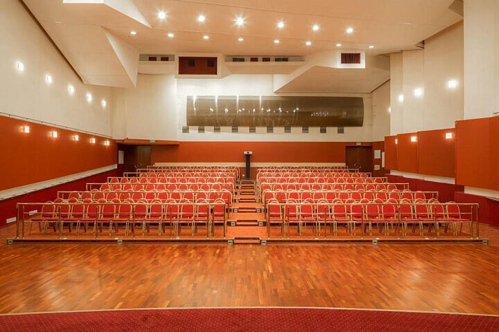 Зал Конгрессный